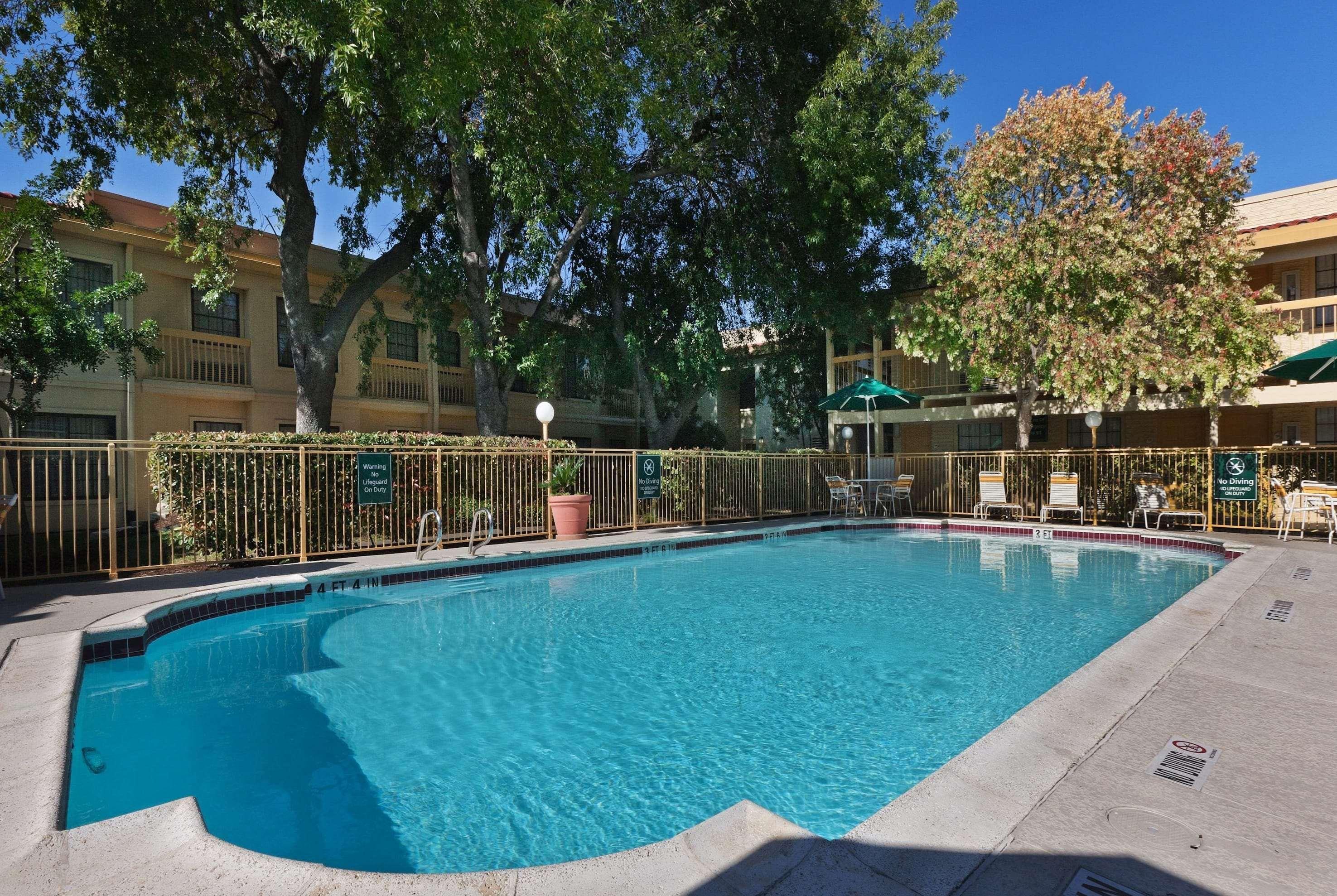 La Quinta Inn By Wyndham Austin Oltorf Εξωτερικό φωτογραφία